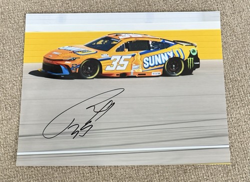 Riley herbst signed - 8x10, photo