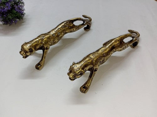 Lacquered brass tiger - tiger, design