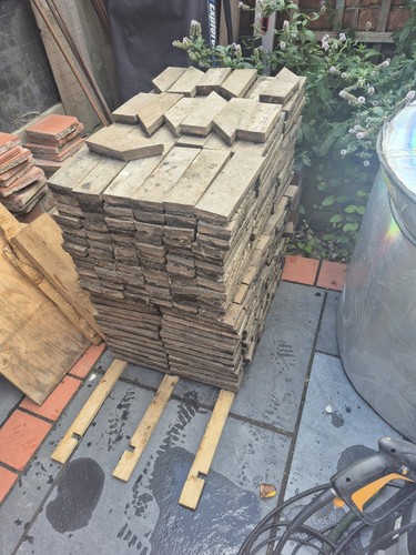 Reclamed oak parquet - reclamed,