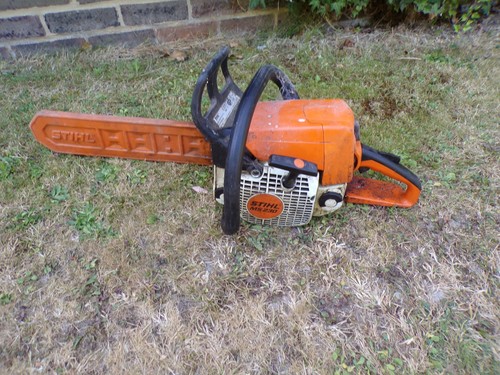 Stihl 230 petrol chainsaw 2 - petrol,