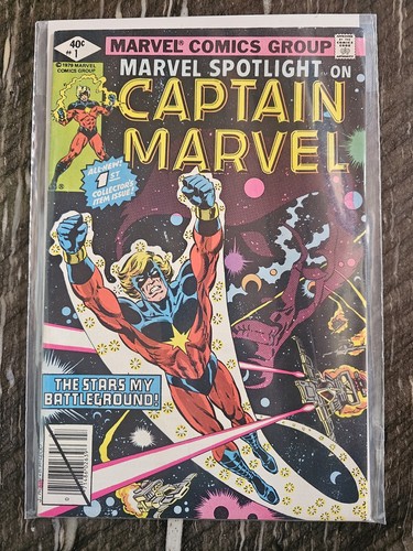 Marvel spotlight captain - spotlight,