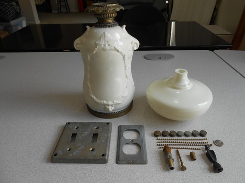 Antique lamp parts assorted - ~~antique,