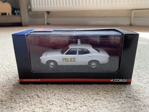 Vanguards corgi ford - 1:43,