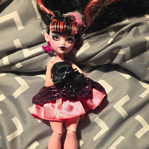 Monster high draculaura - high,
