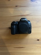 Canon EOS 5D Mark IV Digital