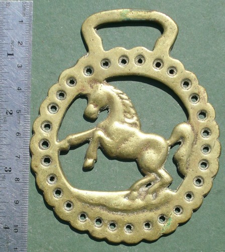 Cast horse brass rearing or - cast,