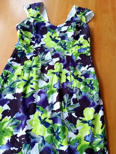 Floral knee length - knee, dress
