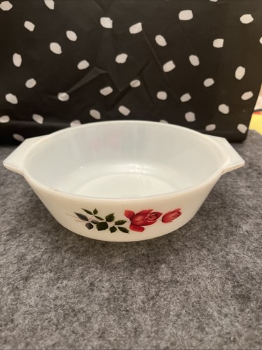 Vintage 1960 sjaj milk glass - vintage,
