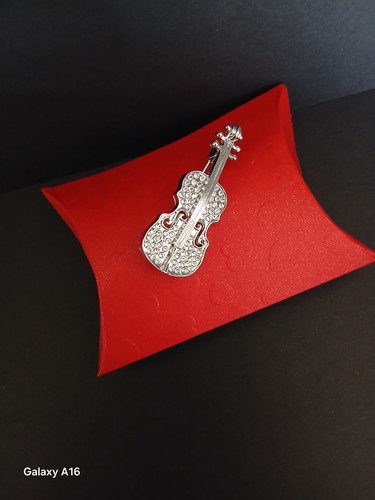 Silver sparkly rhinestone - sparkly,