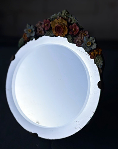 Round floral accent - accent, wall