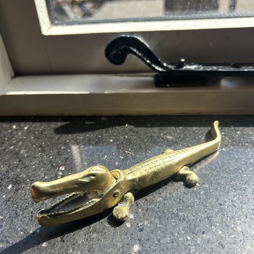 Vintage brass crocodile - vintage,