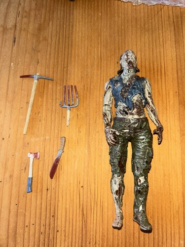 Mcfarlane walking dead pin - mcfarlane,