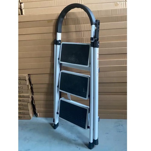 Step folding stepladder - 3,