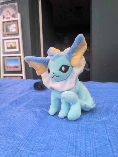 Standing vaporeon eevee - vaporeon,