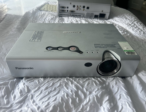 Panasonic lb10ve lcd svga - panasonic,