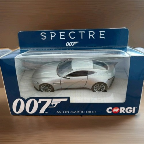 Corgi james bond aston - corgi,