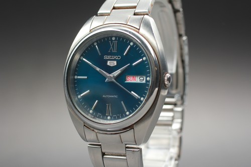 Near mint seiko - seiko, 5