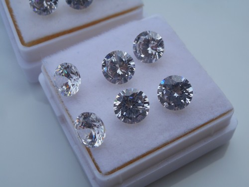 6mm clear cubic - , zirconia