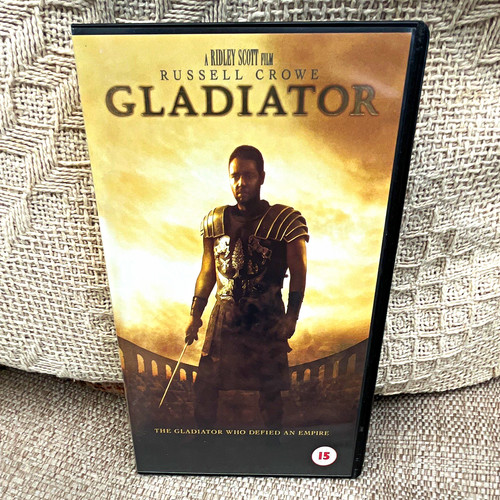 Universal gladiator vhs pal - vhs, 15
