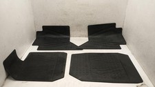 ISUZU D-MAX FLOOR MATS UTILITY DCB Unknown Pickup 21-25