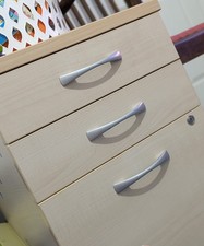 SIDE TABLE AND DRAWERS 