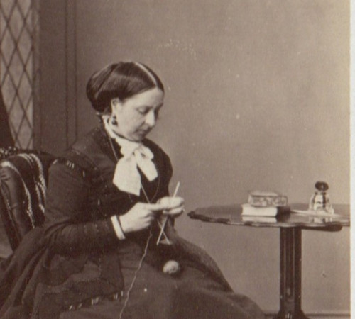 York cdv lady knitting crochet - knitting,