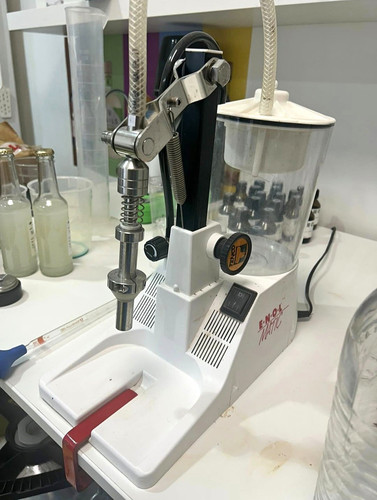 Enolmatic bench top bottle - top,
