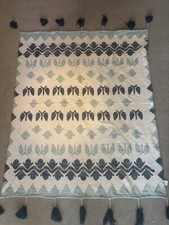 Anthropologie rug with tassels - anthropologie,