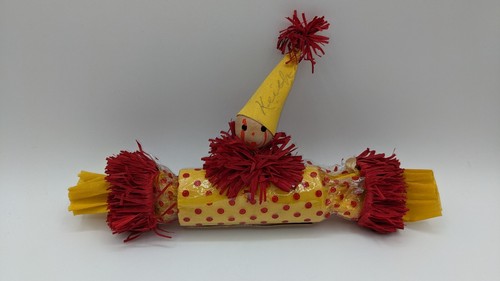 1930s clown party - clown, popper