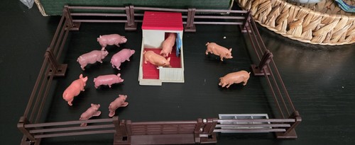 Britains farm pig sty with - ,