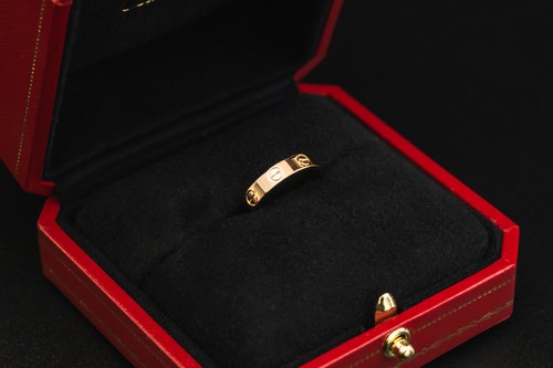 Cartier love small model - small,