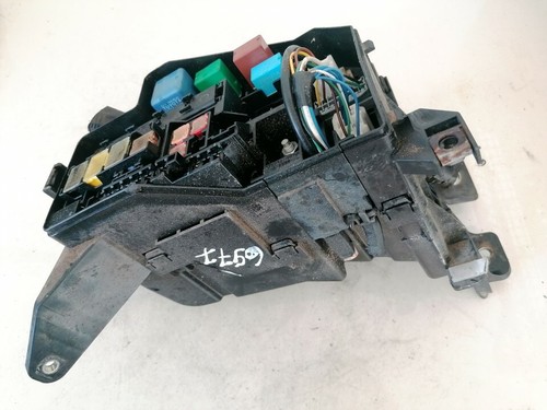 Fuse box for toyota rav - ,