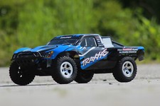 Traxxas 58024 Blue R Slash RTR