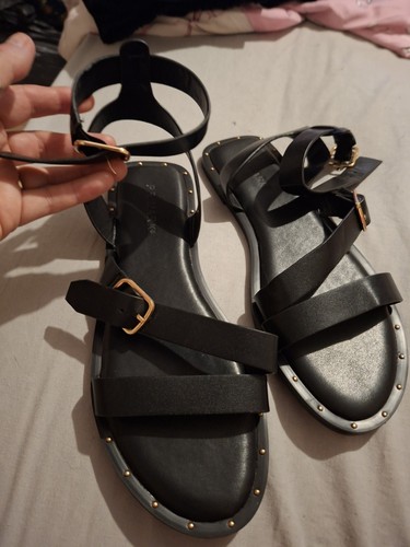 Ladies black flat strappy - black,