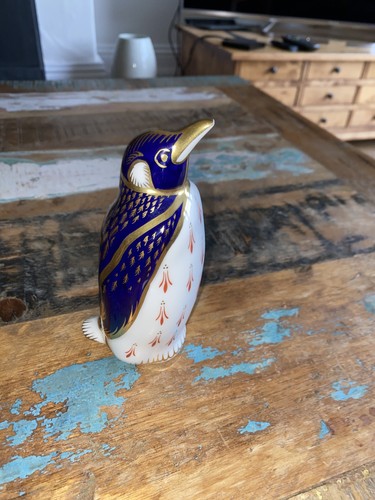 Royal crown derby - crown,