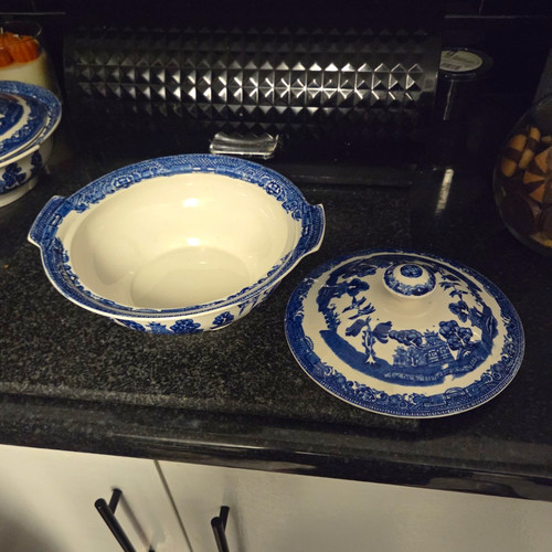 Blue white scenic glazed - &,