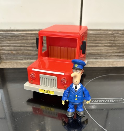 Postman pat royal mail - pat,