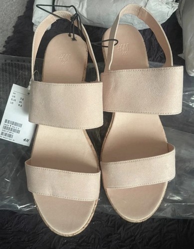Peach coloured wedge heel - peach,