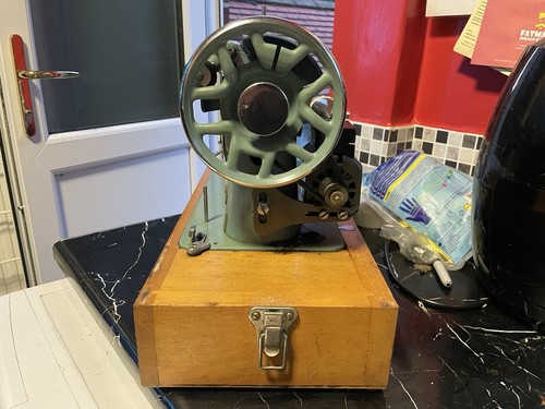 Vintage alfa sewing machine - alfa,