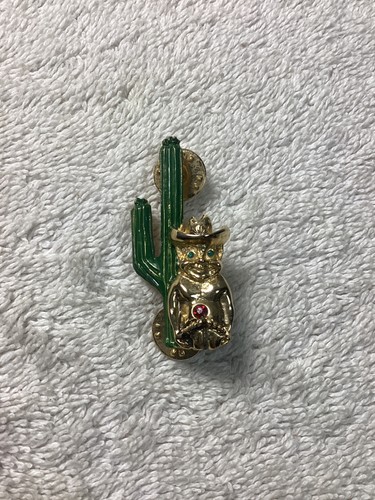 Vintage gold tone pin - vintage,