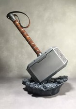 ? LAGER TOYS - THOR AVENGERS 1:1 SCALE CAST METAL MJOLNIR HAMMER ON LED BASE