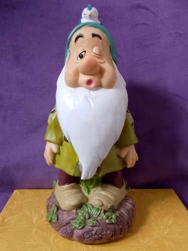 Snow white sleepy - snow, resin