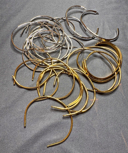 Job lot gold - job, colour