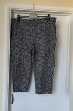 M & S LADIES SIZE 18 BLACK