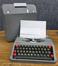 VINTAGE EMPIRE ARISTOCRAT PORTABLE TYPEWRITER 1957 SERIAL NO S2303559 WITH CASE