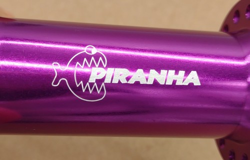 Piranha hub front - hub, 32