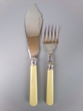 Fish Servers / Serving