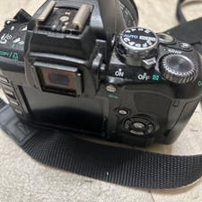 Olympus E-410 Digital SLR