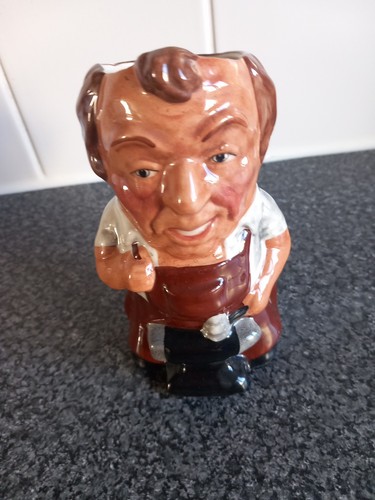 Staffordshire characteo toby - characteo,