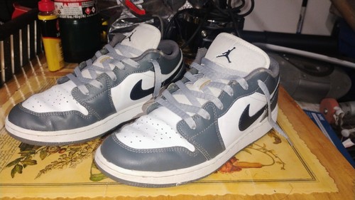 Size 7youth womans air - size,
